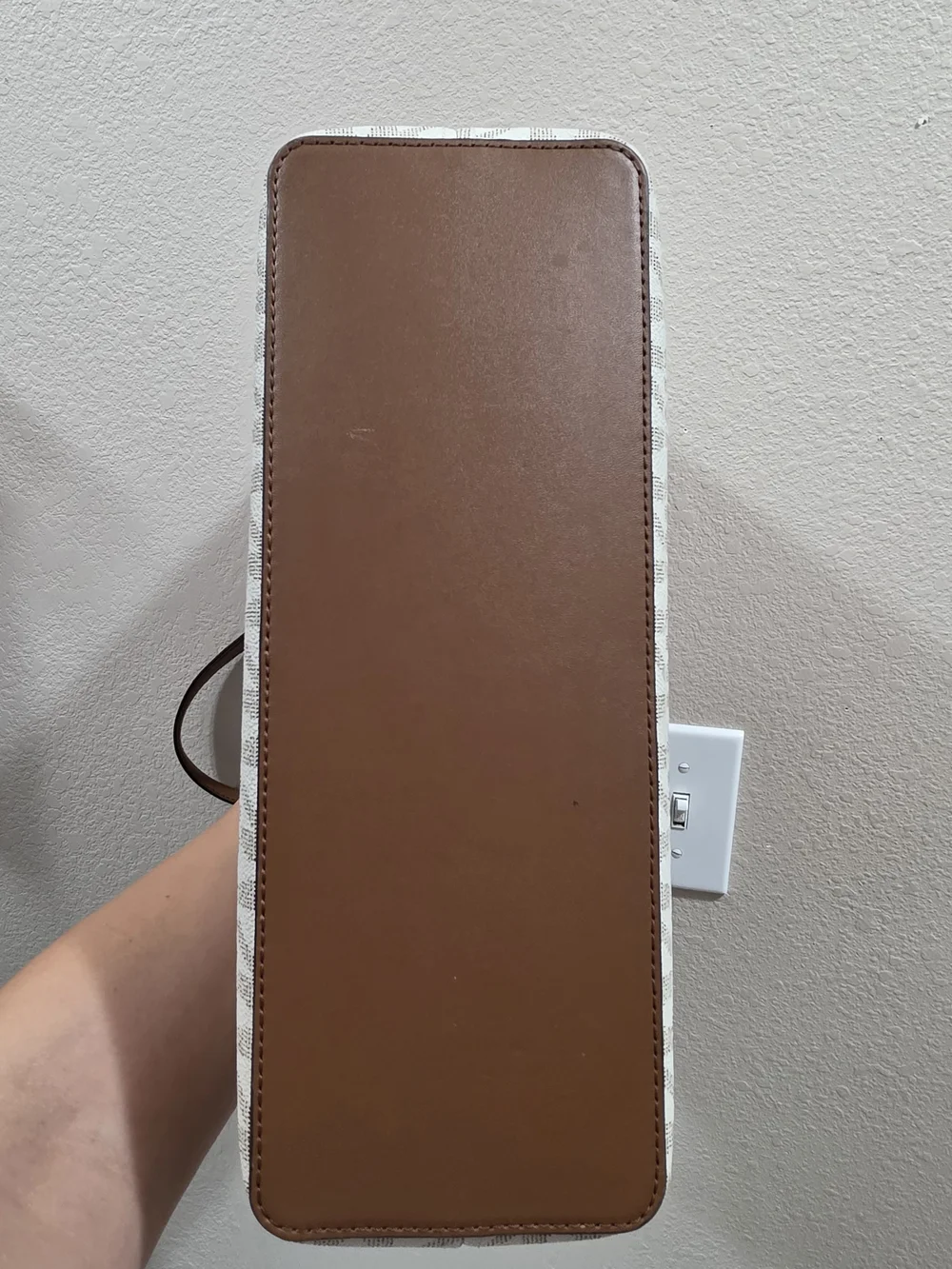 Michael Kors Signature MK Logo Tote in Vanilla and Brown - Picture 3 of 7